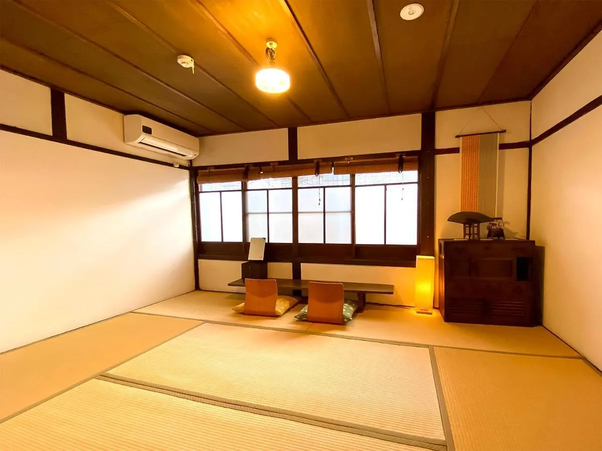 Guesthouse Kioto 0*, Kyoto Japan